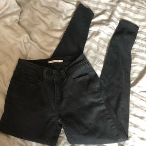 Levi’s 535 Super Skinny Jeans
